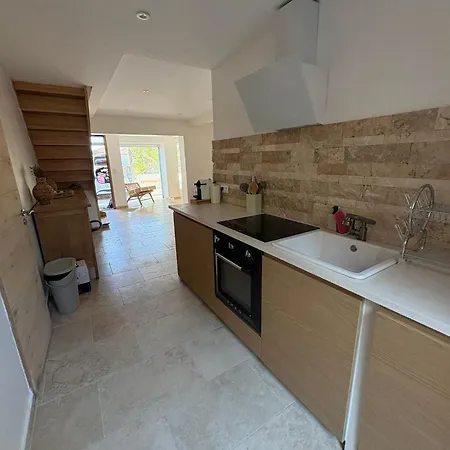 Maison Port D'hyeres بيت للعطل Hyères